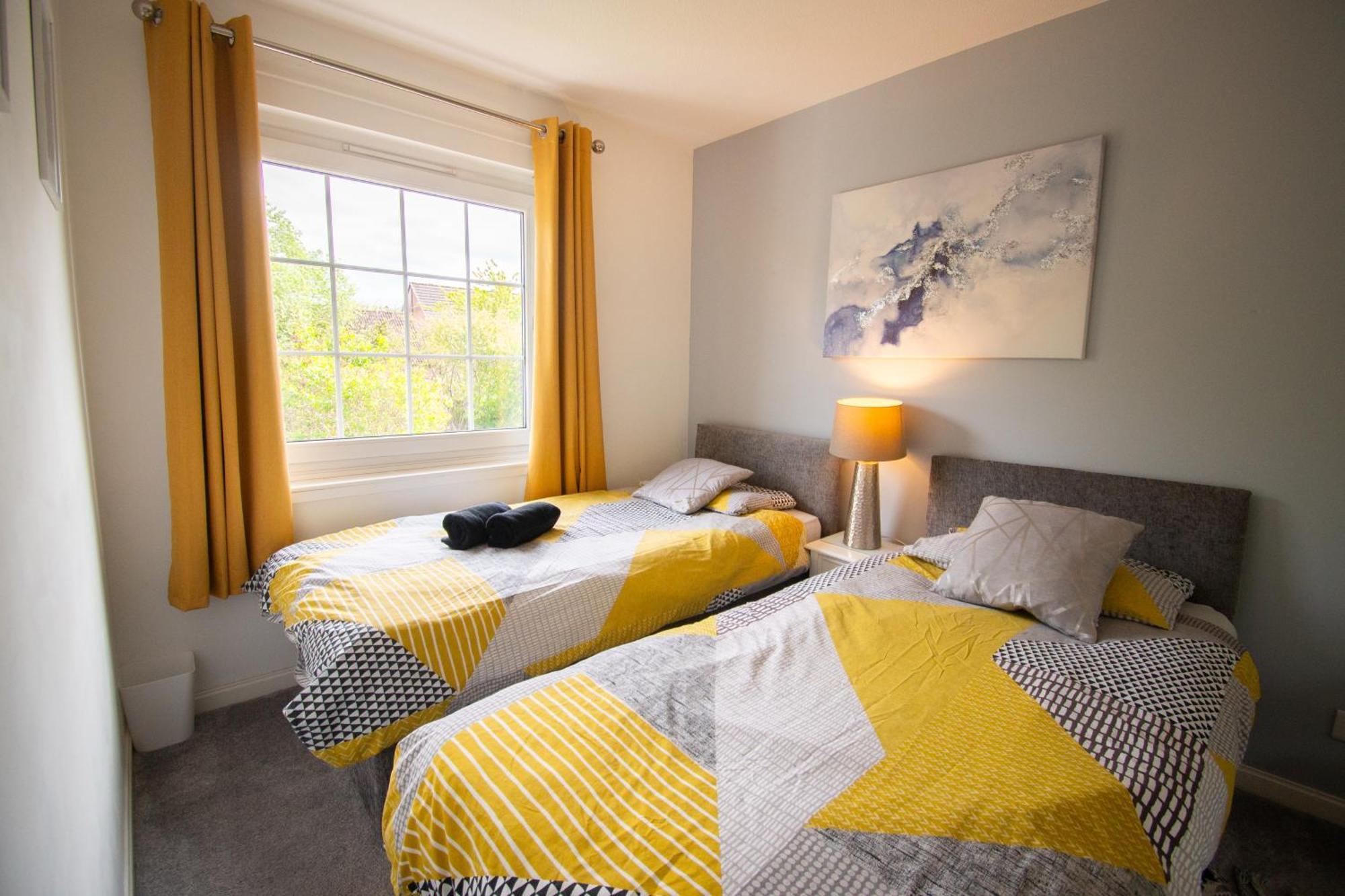 Inverness Holiday Retreat - 2 Bedroom エクステリア 写真